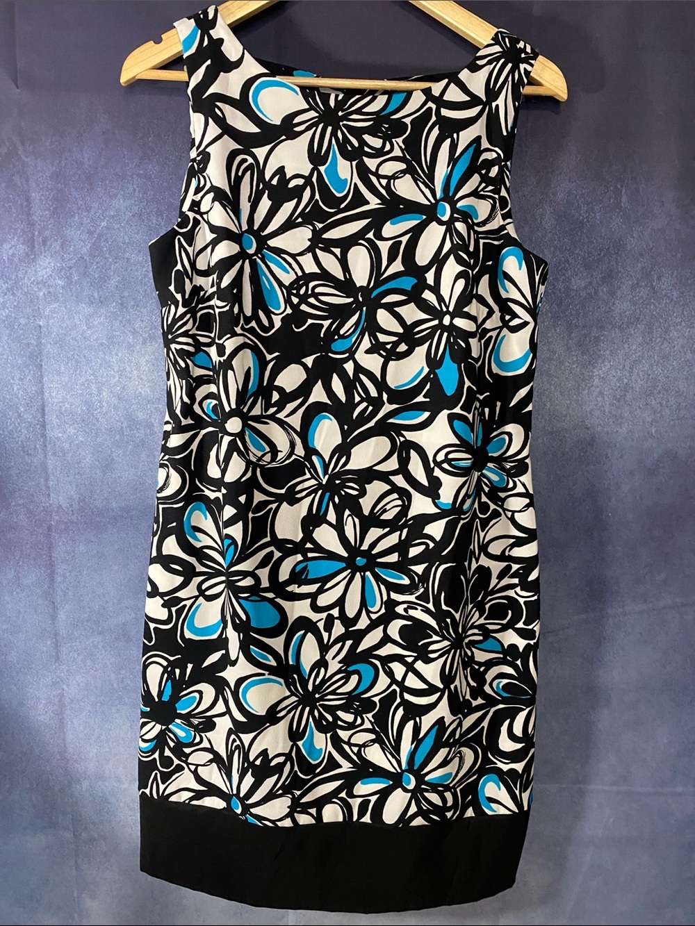 I.N. Studio Black, White & Blue Floral Mini Shift Dress